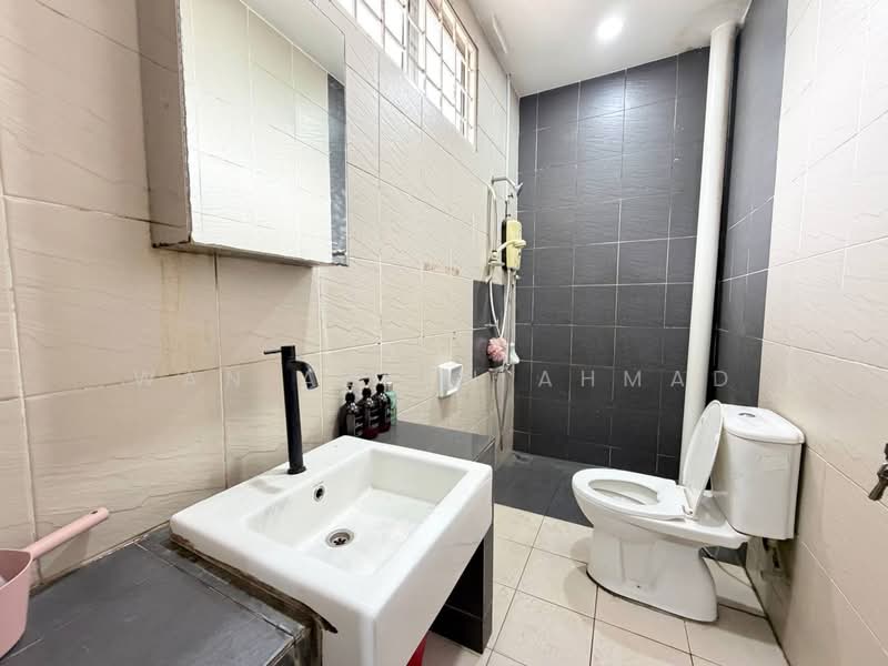 Rumah Teres 2 Tingkat untuk Dijual di Seksyen U10 (Shah Alam) - Wan Azlan Ahmad - PropertyGuru.com.my