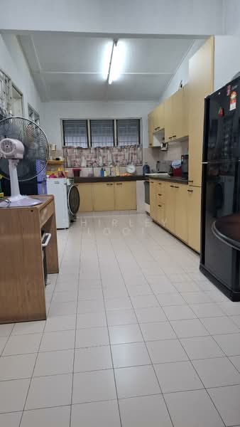 1-storey Terraced House for Sale in Petaling Jaya (Selangor) - Shirley Looi - Kitchen - PropertyGuru.com.my