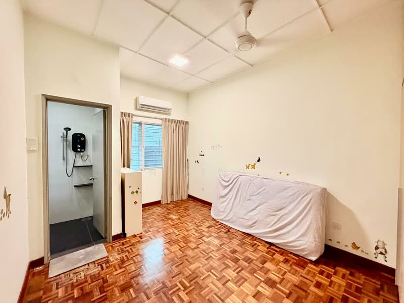 Rumah Teres 2 Tingkat untuk Disewa di Taman Tun Dr Ismail (Kuala Lumpur) - Yin Peng . - Bedroom - PropertyGuru.com.my