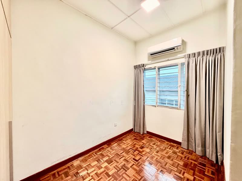 Rumah Teres 2 Tingkat untuk Disewa di Taman Tun Dr Ismail (Kuala Lumpur) - Yin Peng . - Bedroom - PropertyGuru.com.my