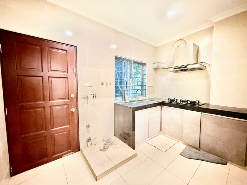 Rumah Teres 2 Tingkat untuk Disewa di Taman Tun Dr Ismail (Kuala Lumpur) - Yin Peng . - Kitchen - PropertyGuru.com.my