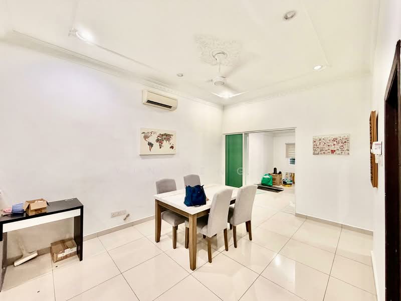 Rumah Teres 2 Tingkat untuk Disewa di Taman Tun Dr Ismail (Kuala Lumpur) - Yin Peng . - Dining Room - PropertyGuru.com.my