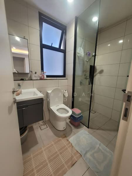 Servis Apartment untuk Disewa di Duta Park Residences - Zubaidah Kadir - Bathroom - PropertyGuru.com.my