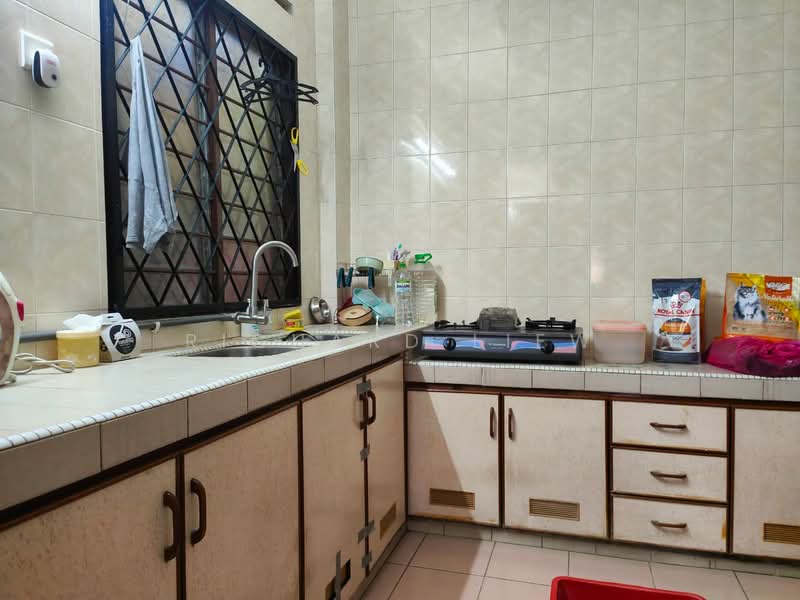 Rumah Berkembar untuk Dijual di SS3 (Petaling Jaya) - Richard Liew - Kitchen - PropertyGuru.com.my