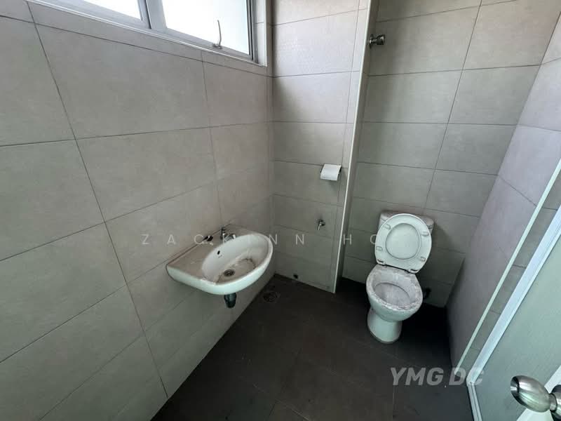 Rumah Teres 3 Tingkat untuk Dijual di Taman Sejati (Klang) - Zackinn Hoi - Bathroom - PropertyGuru.com.my