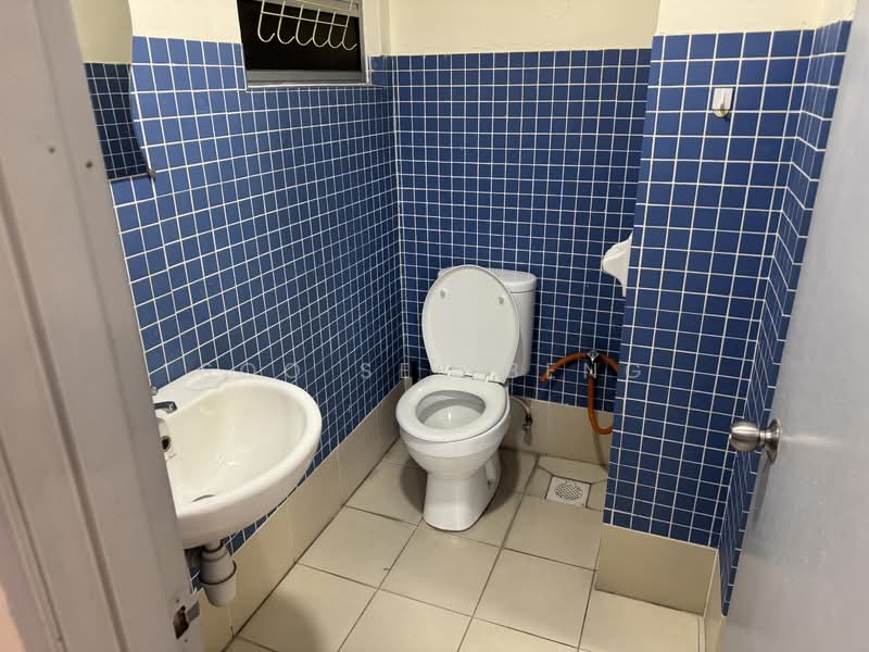 Condominium for Rent at Perdana Emerald - Soo See Beng - Bathroom - PropertyGuru.com.my