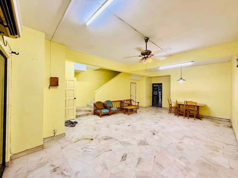 2-storey Terraced House for Sale in Taman Desaria (Petaling Jaya) - Fauran Nawawi - PropertyGuru.com.my