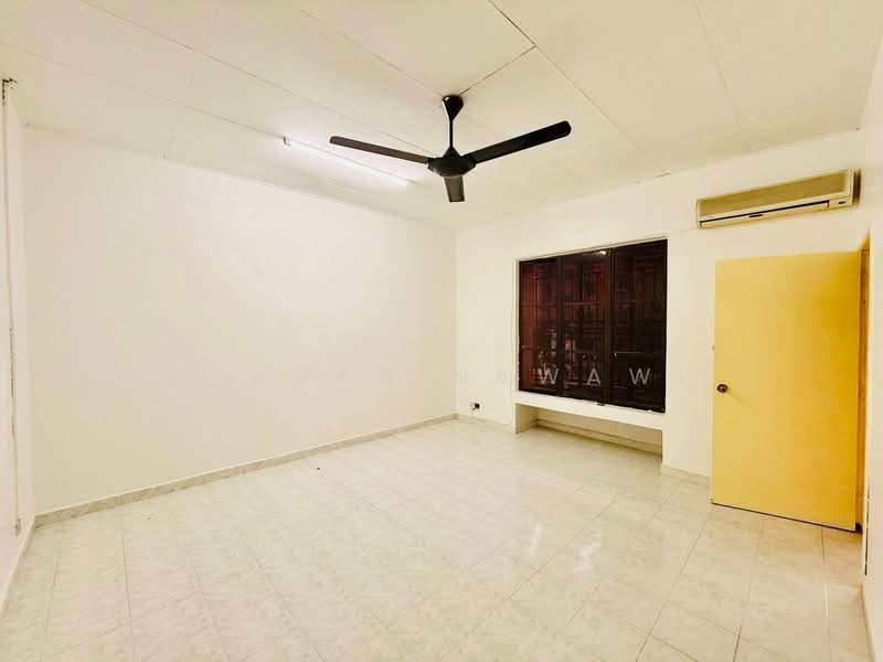 2-storey Terraced House for Sale in Taman Desaria (Petaling Jaya) - Fauran Nawawi - PropertyGuru.com.my