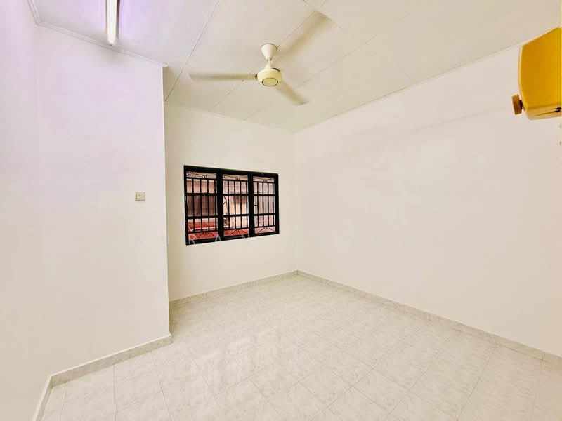 2-storey Terraced House for Sale in Taman Desaria (Petaling Jaya) - Fauran Nawawi - PropertyGuru.com.my