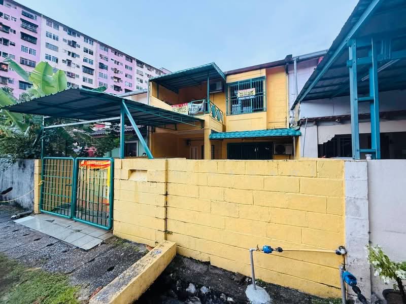 2-storey Terraced House for Sale in Taman Desaria (Petaling Jaya) - Fauran Nawawi - PropertyGuru.com.my