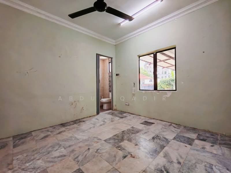 Bungalow for Sale in Bandar Rinching (Semenyih) - Abdul Qadir - PropertyGuru.com.my