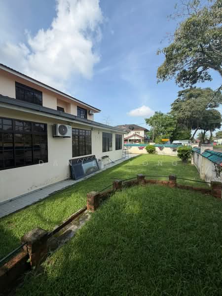 2-storey Terraced House for Sale in Taman Daya (Johor Bahru) - Daniel Yong - Exterior - PropertyGuru.com.my
