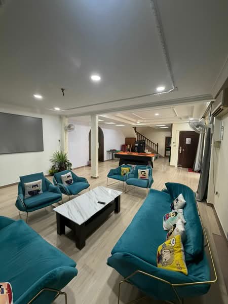 2-storey Terraced House for Sale in Taman Daya (Johor Bahru) - Daniel Yong - Living Room - PropertyGuru.com.my