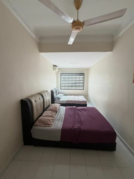 2-storey Terraced House for Sale in Taman Daya (Johor Bahru) - Daniel Yong - Bedroom - PropertyGuru.com.my