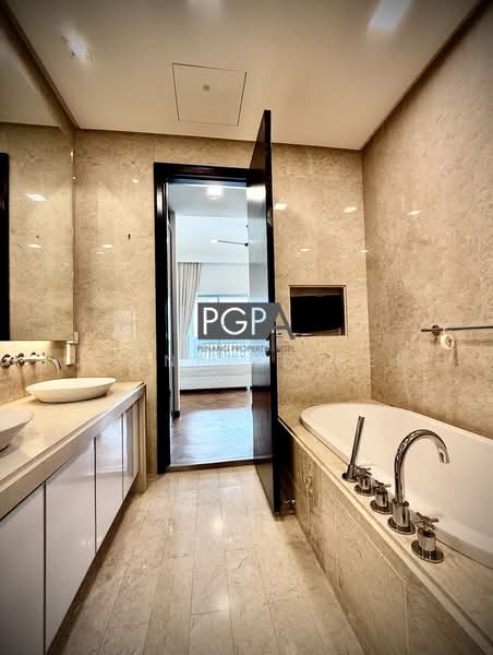 Servis Apartment untuk Dijual di Straits Quay (The Suites at Waterside) - Jeanette Hee - Bathroom - PropertyGuru.com.my