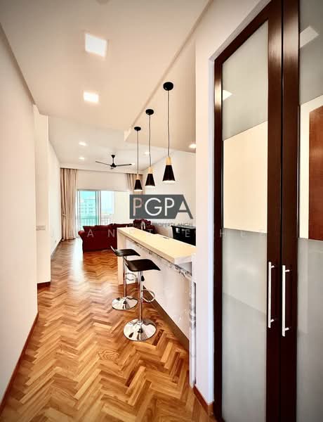 Servis Apartment untuk Dijual di Straits Quay (The Suites at Waterside) - Jeanette Hee - Living Room - PropertyGuru.com.my
