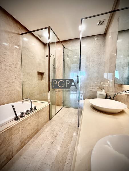 Servis Apartment untuk Dijual di Straits Quay (The Suites at Waterside) - Jeanette Hee - Bathroom - PropertyGuru.com.my