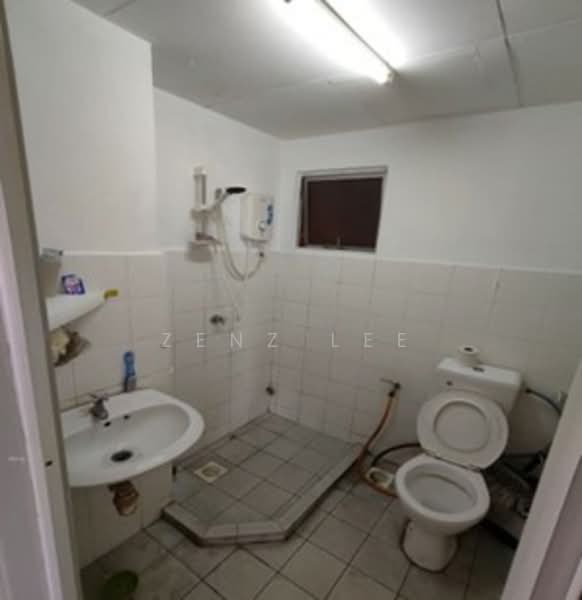 Condominium for Sale at Park View Tower - Zenz Lee - Bathroom - PropertyGuru.com.my