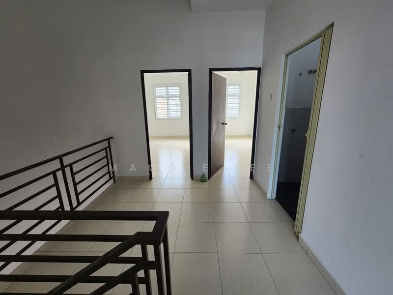 Rumah Teres 2 Tingkat untuk Disewa di Taman Scientex Senai (Senai) - Maggie Lee - Corridor - PropertyGuru.com.my