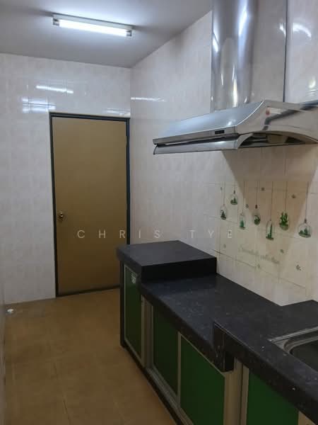 2-storey Terraced House for Sale in Shah Alam (Selangor) - Chris Tye - Kitchen - PropertyGuru.com.my