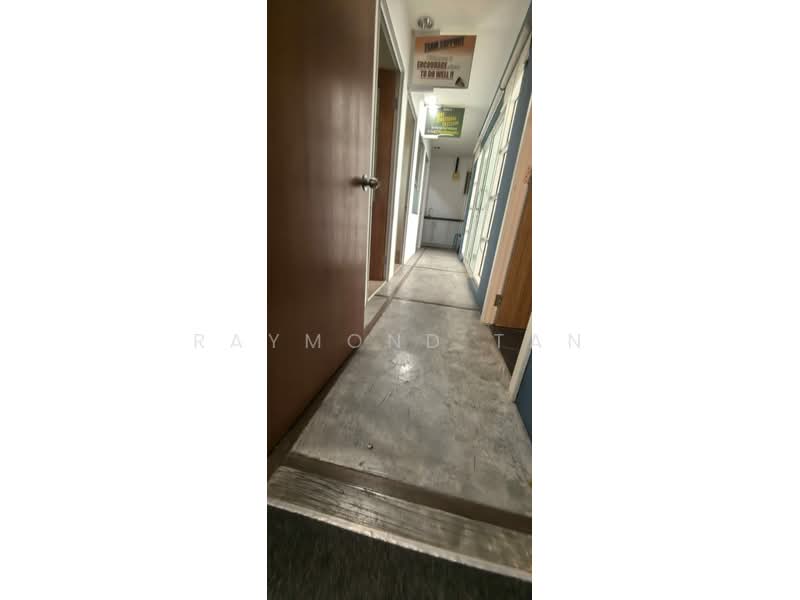 Office for Rent in Petaling Jaya (Selangor) - Raymond Tan - Corridor - PropertyGuru.com.my