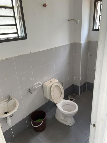 2-storey Terraced House for Sale in Pulai (Johor) - Maggie Lee - Bathroom - PropertyGuru.com.my