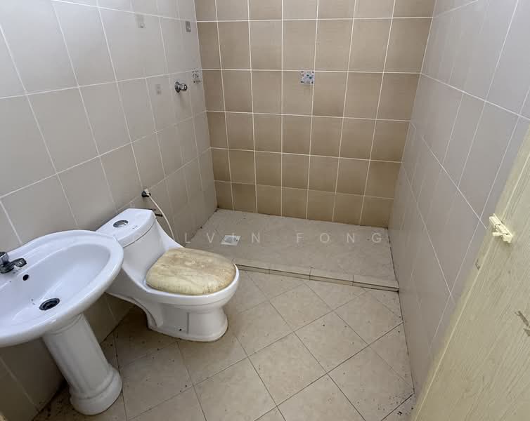 Common bathroom