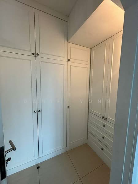 Pangsapuri untuk Dijual di Molek Pine 4 - Daniel Yong - Interior - PropertyGuru.com.my