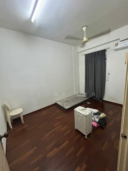 Rumah Teres 2 Tingkat untuk Disewa di Taman Sri Sinar (Segambut) - Oscar Tan - Bedroom - PropertyGuru.com.my
