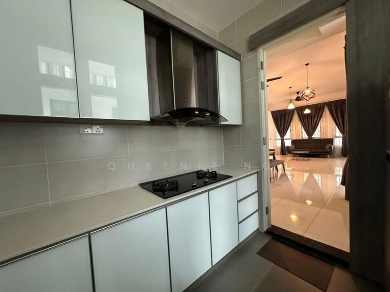 Rumah Kluster untuk Disewa di Iskandar Puteri (Nusajaya) (Johor) - Queenie Ng - Kitchen - PropertyGuru.com.my