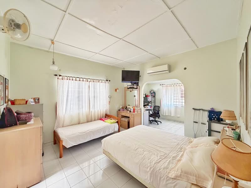 Bungalow House for Sale in Hillside (Tanjung Bungah) - Gary Goh - Bedroom - PropertyGuru.com.my