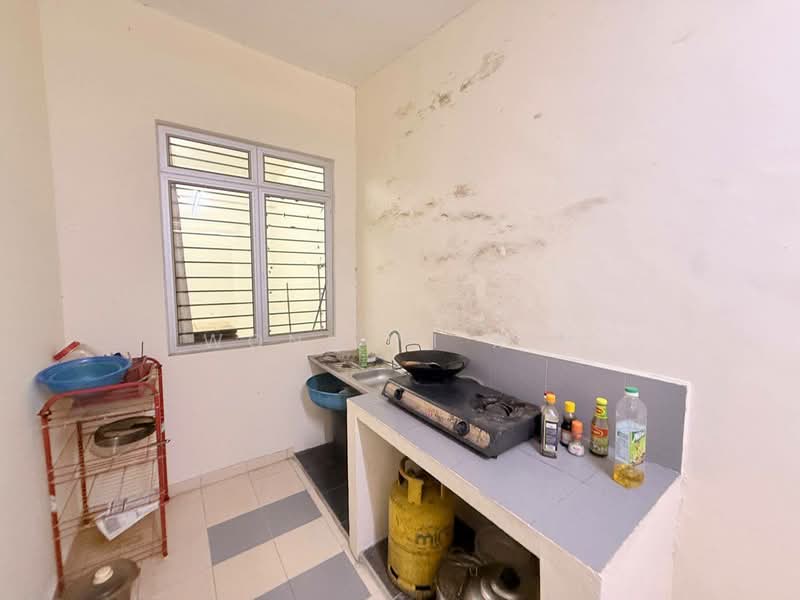 Rumah Teres 2 Tingkat untuk Dijual di Taman Setia Indah (Tebrau) - Wong Yi Xin - Kitchen - PropertyGuru.com.my