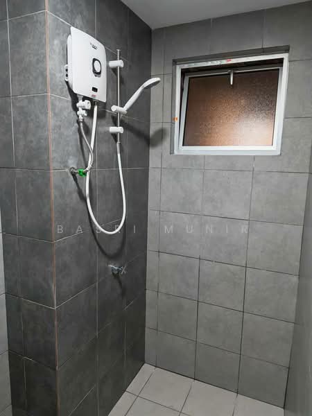 Kondominium untuk Disewa di Residensi Sateria - Basri Munir - Bathroom - PropertyGuru.com.my