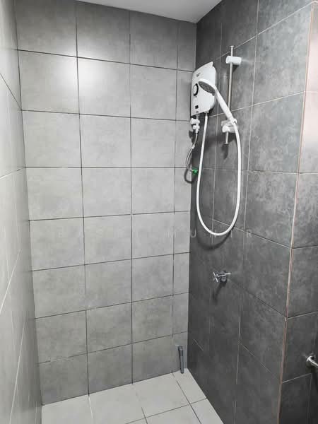 Kondominium untuk Disewa di Residensi Sateria - Basri Munir - Bathroom - PropertyGuru.com.my