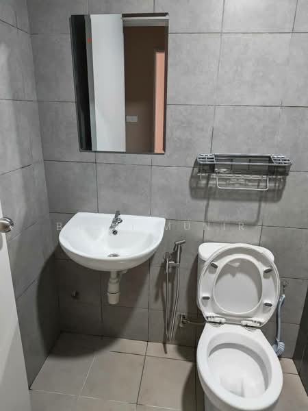 Kondominium untuk Disewa di Residensi Sateria - Basri Munir - Bathroom - PropertyGuru.com.my