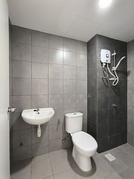 Pangsapuri untuk Disewa di The Centrina Service Apartment@Central Residence - Hasliza Hassan - Bathroom - PropertyGuru.com.my