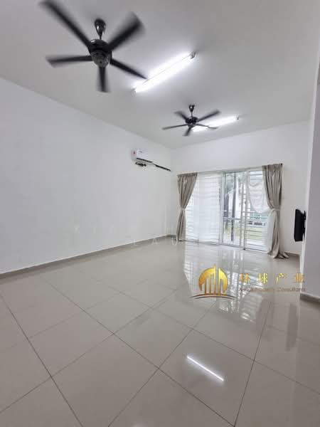 Rumah Bandar untuk Disewa di Taman Sunway Wellesley (Bukit Mertajam) - Kian Hong Lau - Living Room - PropertyGuru.com.my