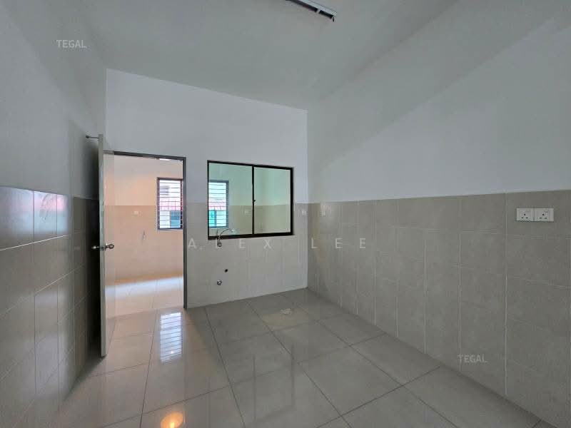 Rumah Teres 2 Tingkat untuk Dijual di Setia Alam (Selangor) - Alex Lee - Kitchen - PropertyGuru.com.my
