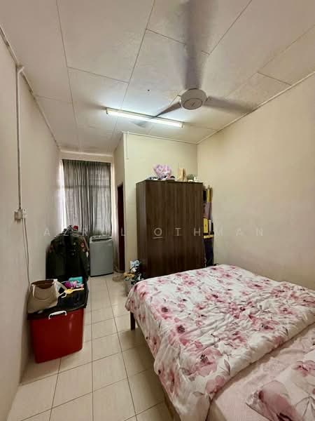 Rumah Teres untuk Dijual di Taman Politeknik (Telok Kemang) - Azrul Othman - Bedroom - PropertyGuru.com.my