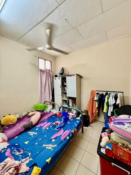 Rumah Teres untuk Dijual di Taman Politeknik (Telok Kemang) - Azrul Othman - Bedroom - PropertyGuru.com.my