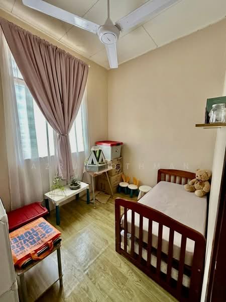 Rumah Teres untuk Dijual di Taman Politeknik (Telok Kemang) - Azrul Othman - Bedroom - PropertyGuru.com.my