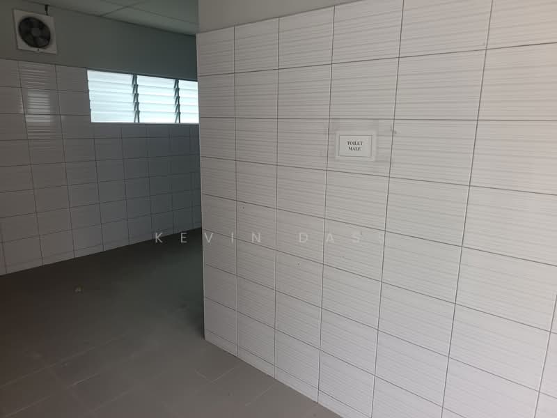 Factory for Rent in Kapar (Selangor) - Kevin Dass - Bathroom - PropertyGuru.com.my