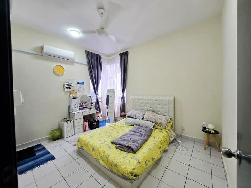 Pangsapuri untuk Dijual di Residensi Bandar Bukit Mahkota (PR1MA @ Bandar Bukit Mahkota) - M.J Zairin - Bedroom - PropertyGuru.com.my