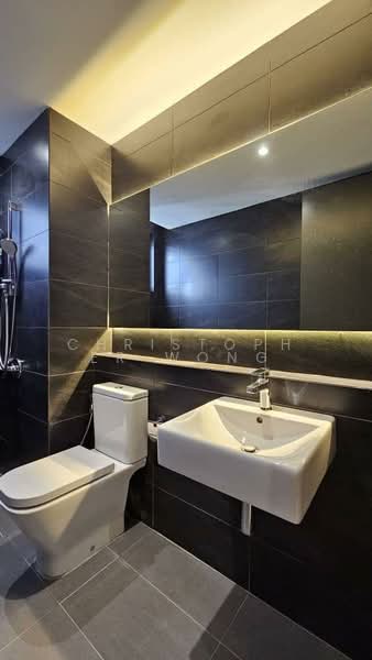 Servis Apartment untuk Disewa di NOVUM - Christopher Wong - Bathroom - PropertyGuru.com.my