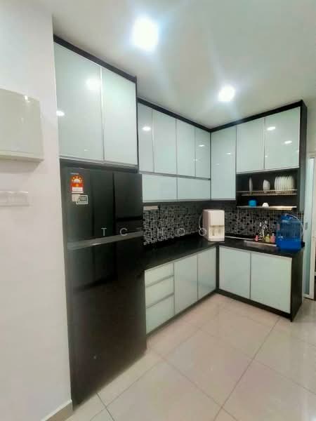 Service Residence for Sale at OUG Parklane - TC Hoo - Kitchen - PropertyGuru.com.my