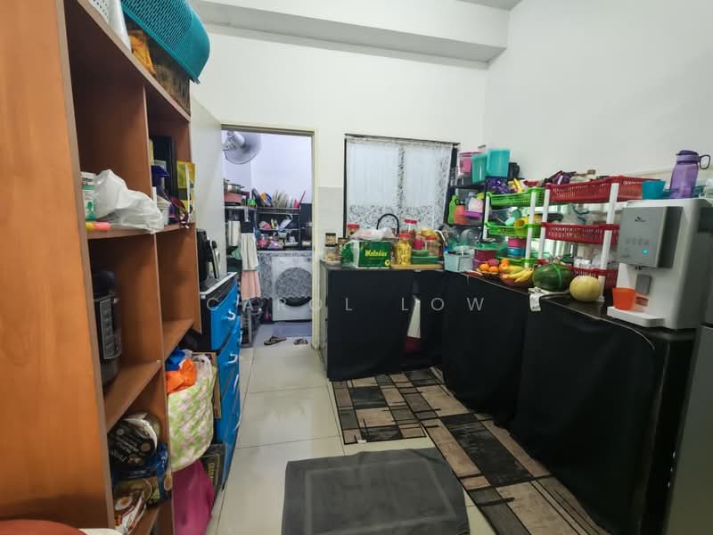 2-storey Terraced House for Sale in Taman Seri Austin (Tebrau) - Carol Low - Kitchen - PropertyGuru.com.my