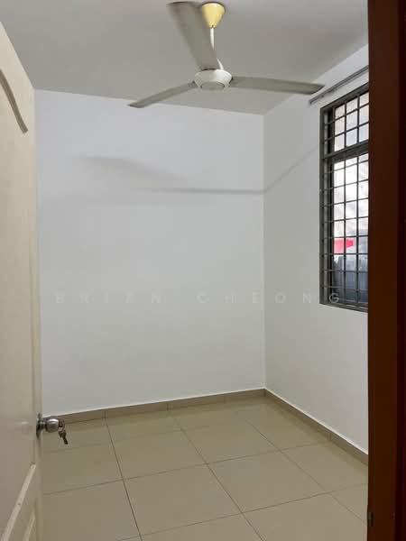 Rumah Bandar untuk Dijual di Taman Bukit Serdang (Seri Kembangan) - Brian Cheong - PropertyGuru.com.my