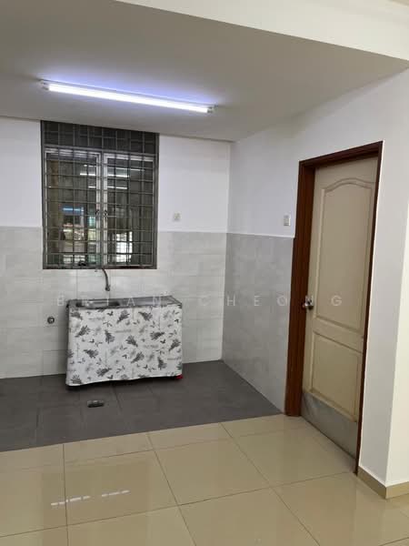 Rumah Bandar untuk Dijual di Taman Bukit Serdang (Seri Kembangan) - Brian Cheong - PropertyGuru.com.my