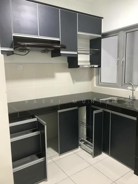 Pangsapuri untuk Disewa di PPA1M Bukit Jalil - Basri Munir - Kitchen - PropertyGuru.com.my