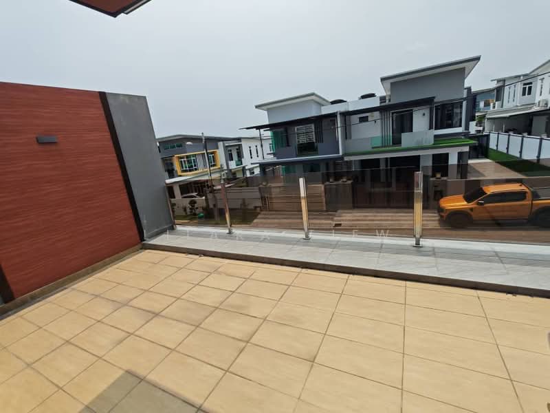 Semi-Detached House for Sale in Kelapa Sawit (Kulai) - Lilara Tiew - PropertyGuru.com.my
